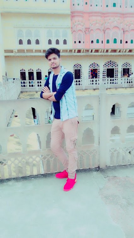 Know About StayMeOnline & Our Team Ravi Dixit